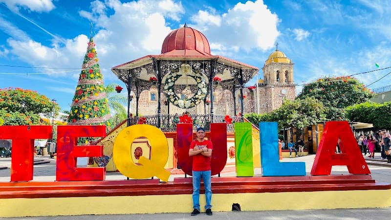Cantina in Plaza Principal