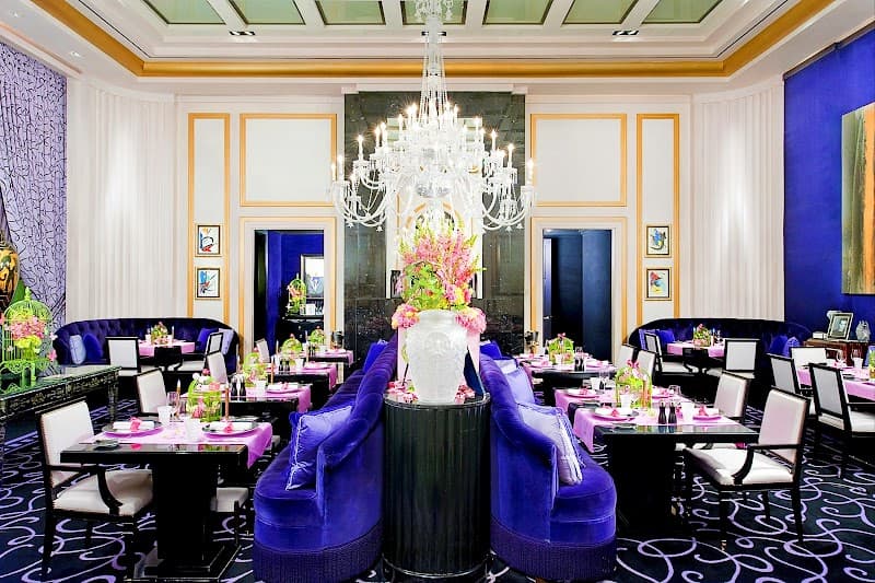 Luxury Las Vegas: A Culinary & Entertainment Escape