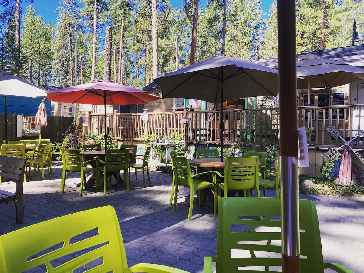 Log Cabin Caffe & Ice Cream