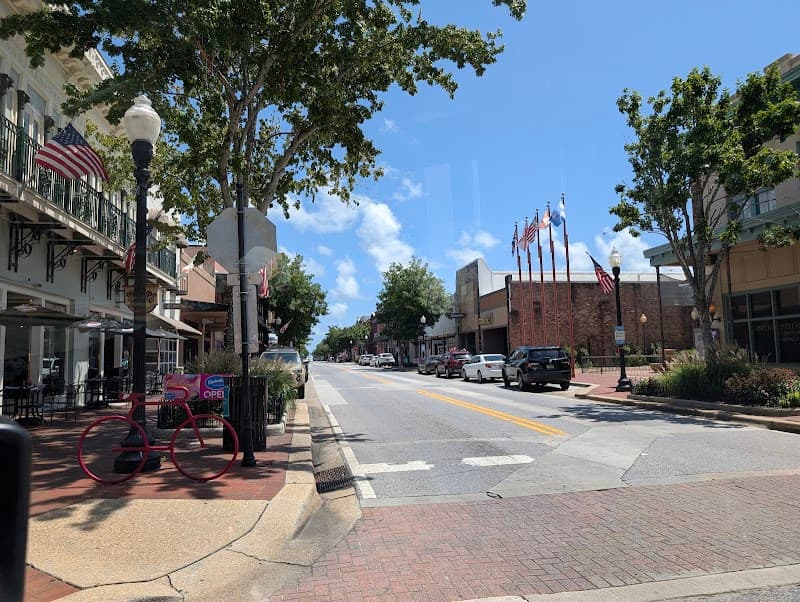 Pensacola Weekend: History, Beaches & Family Fun