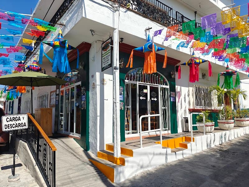 Pipi's Grand Restaurant