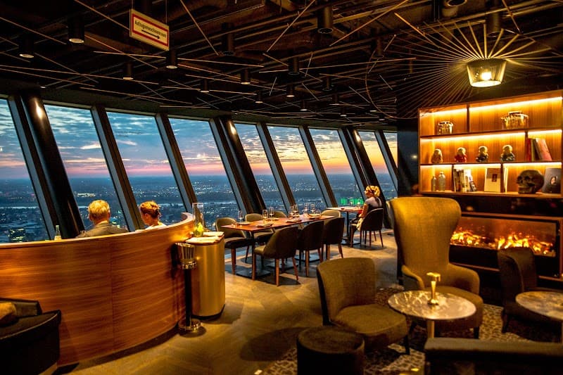 QOMO by Käfer