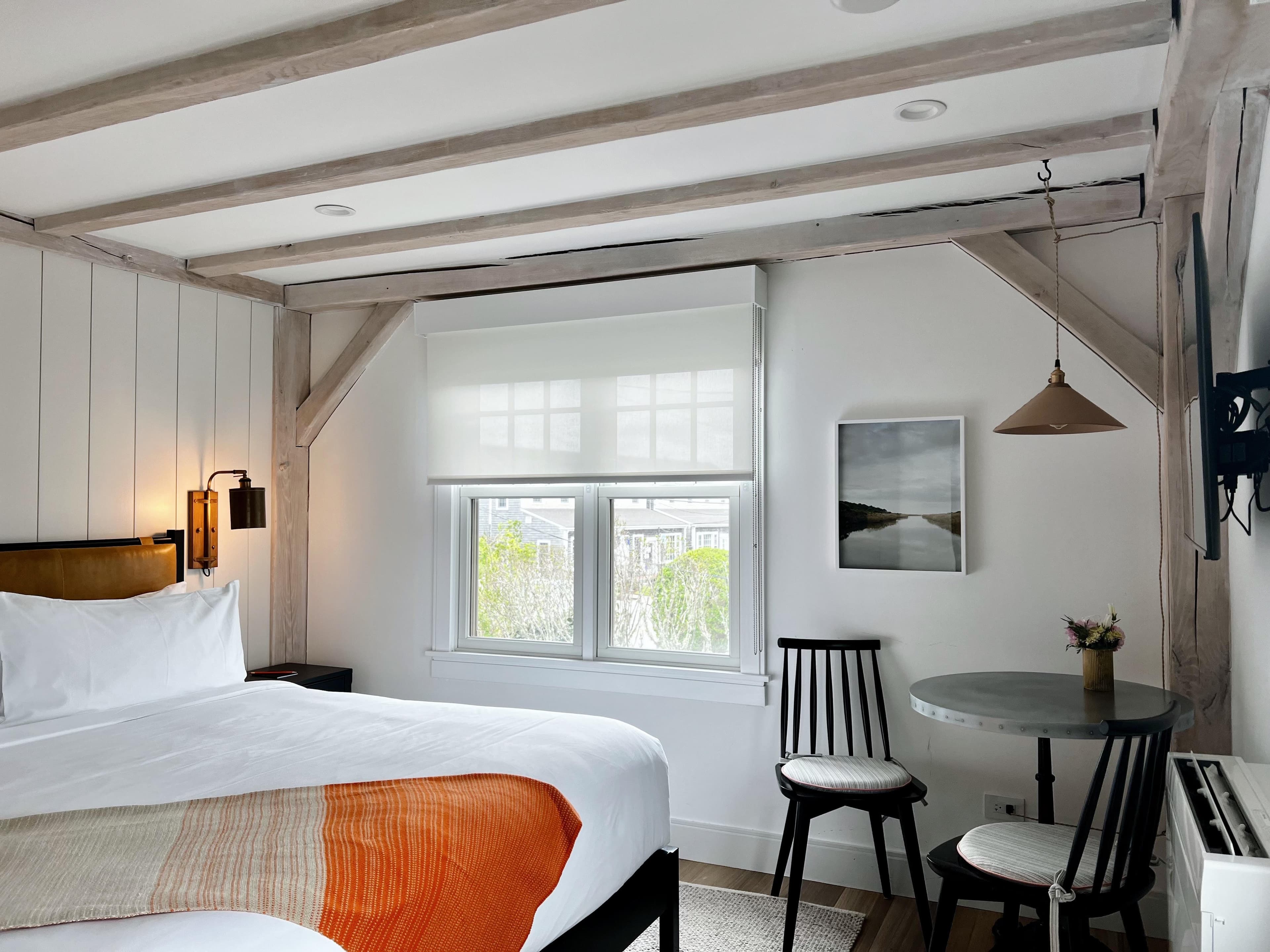 Deluxe One Bedroom Suite