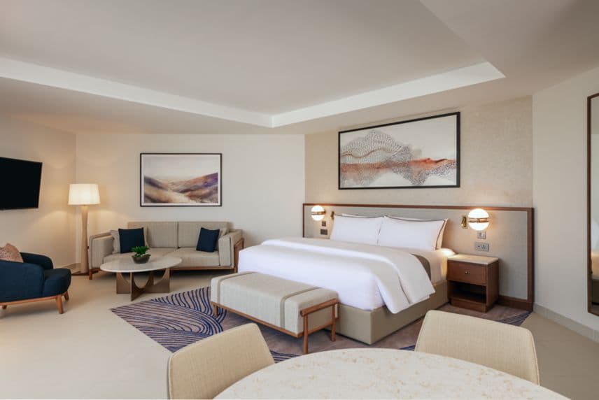 Classic King Room with Mountain View