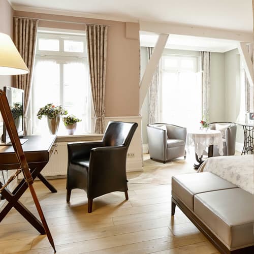 Doppelzimmer (Double Room)