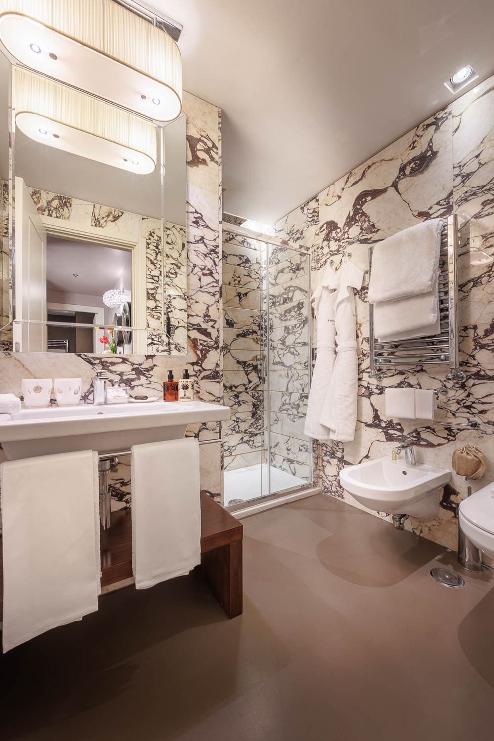 One Bedroom Executive King Suite
