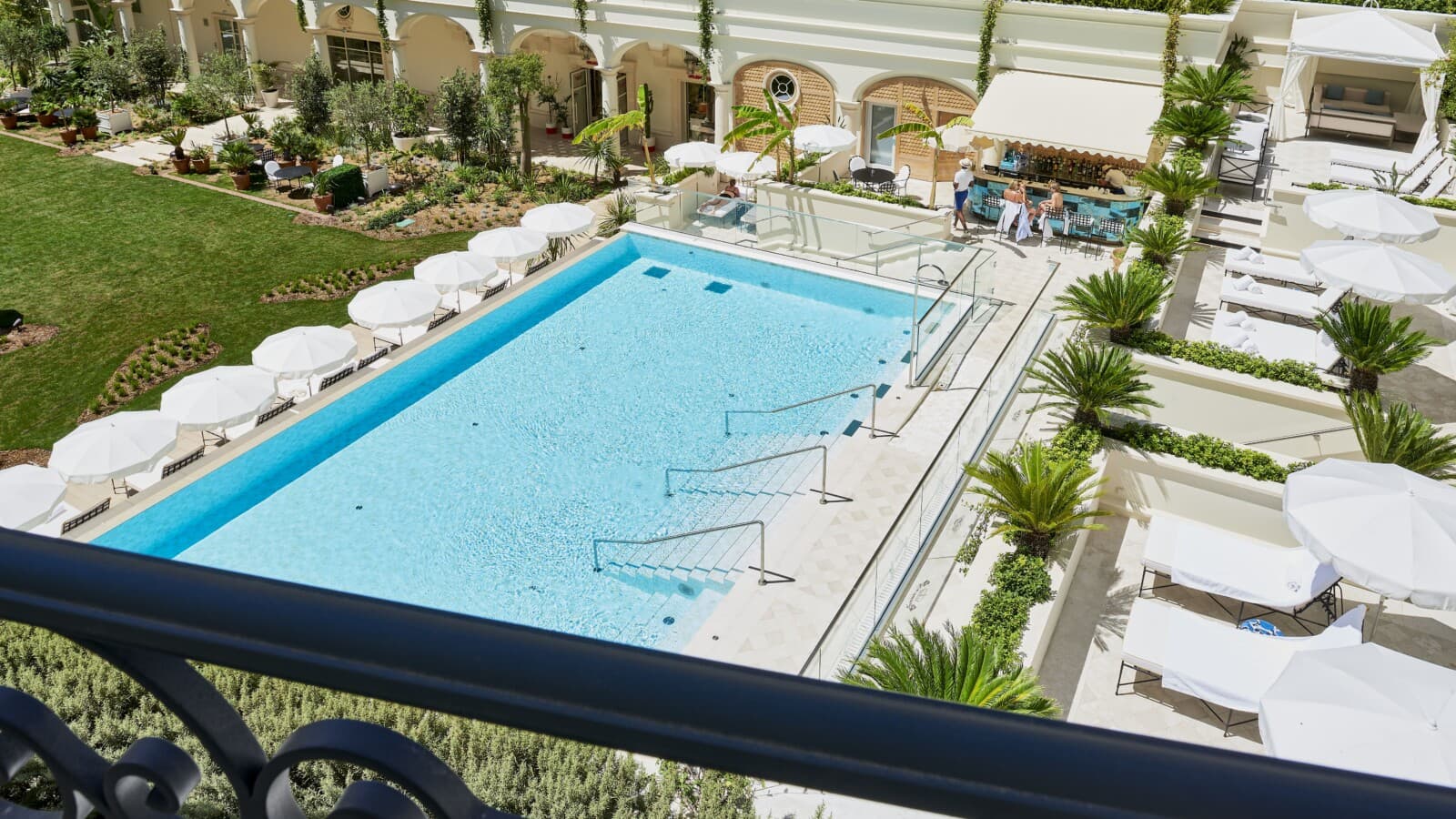 Carlton Cannes, a Regent Hotel