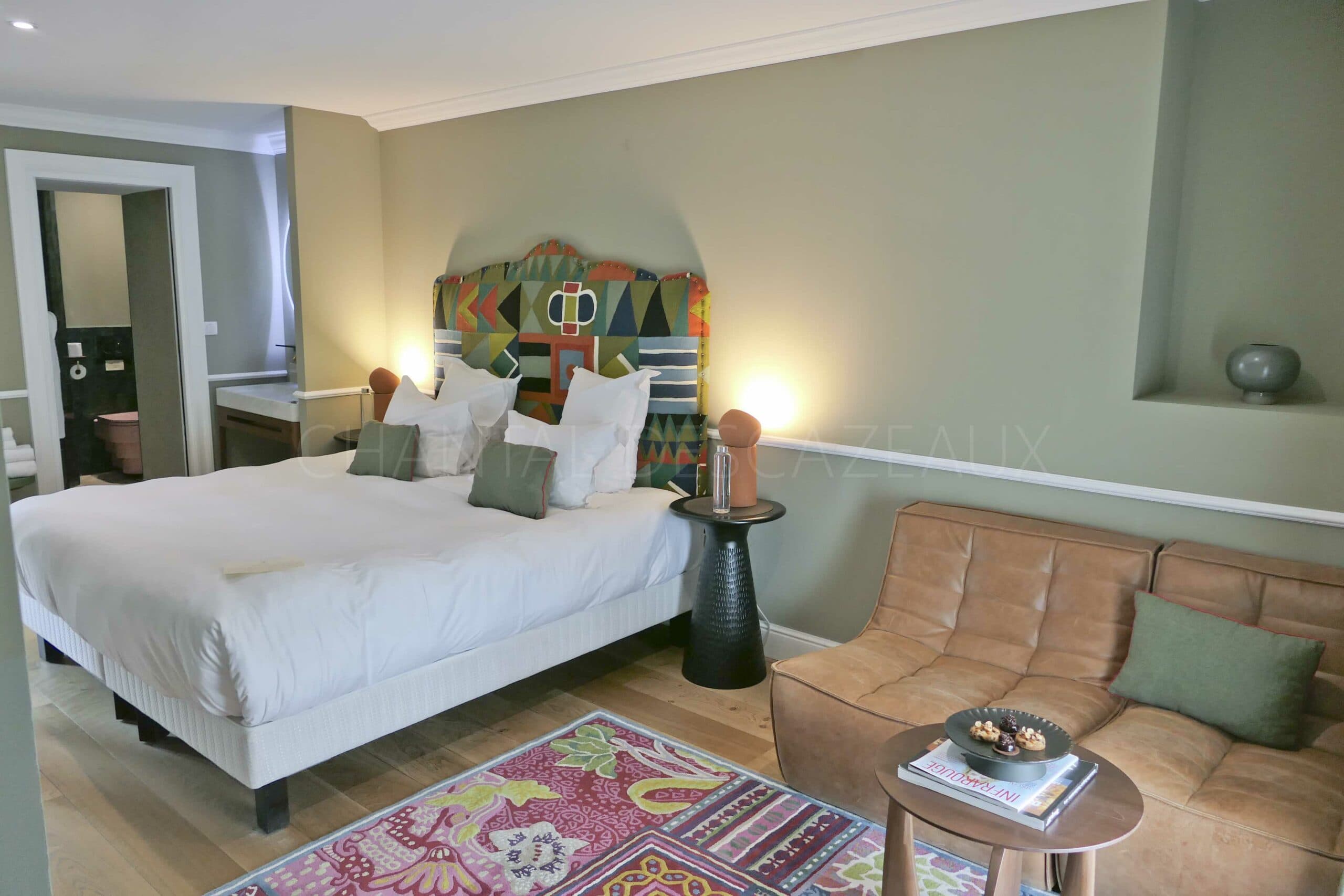 Deluxe Room (Large)