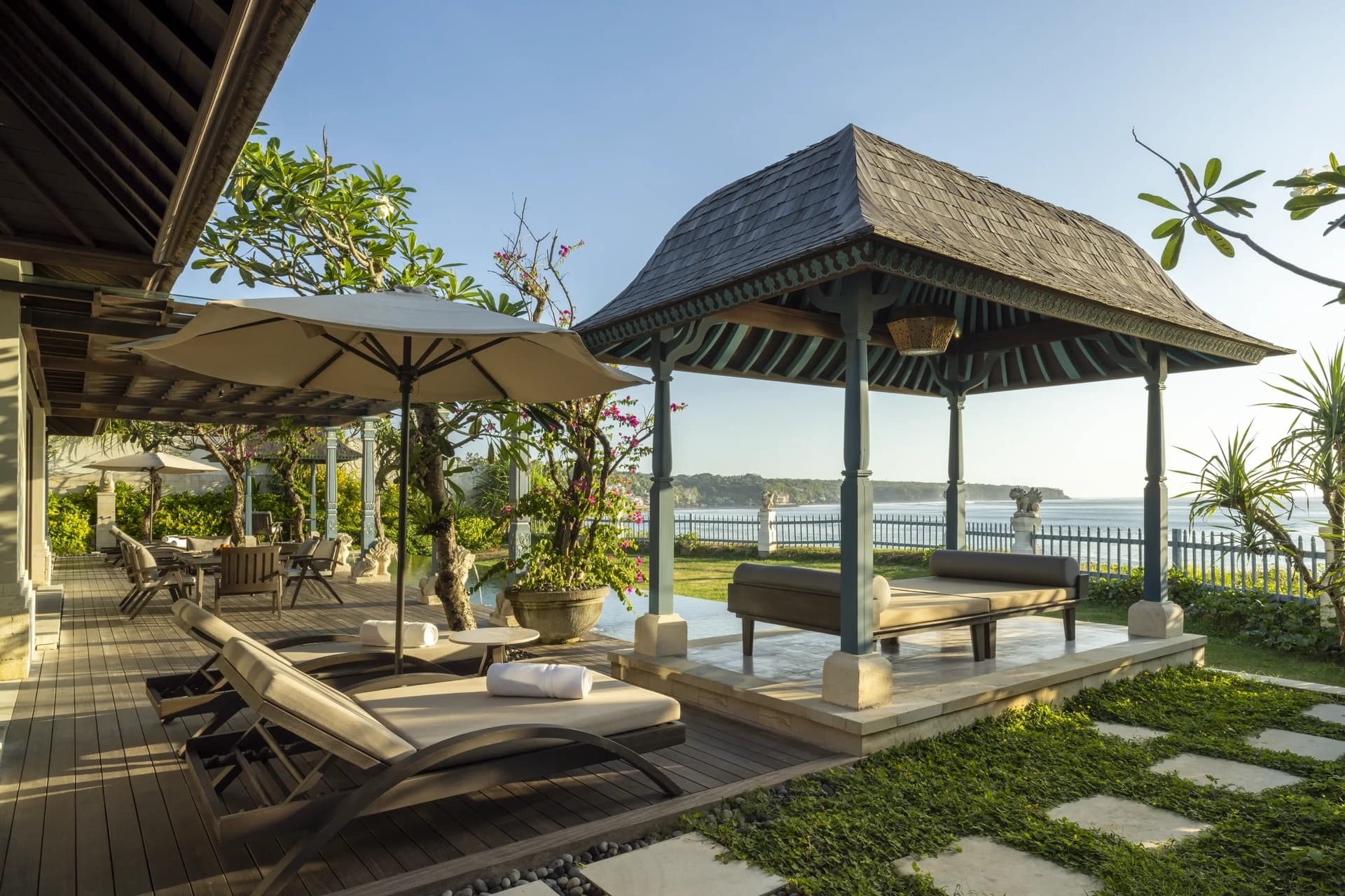 Garden Oasis Villa with Private Pool