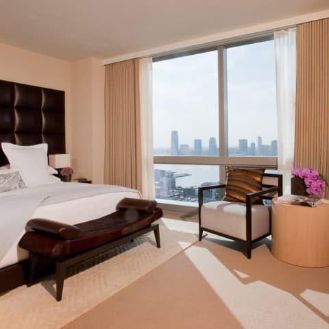 Skyline King Room