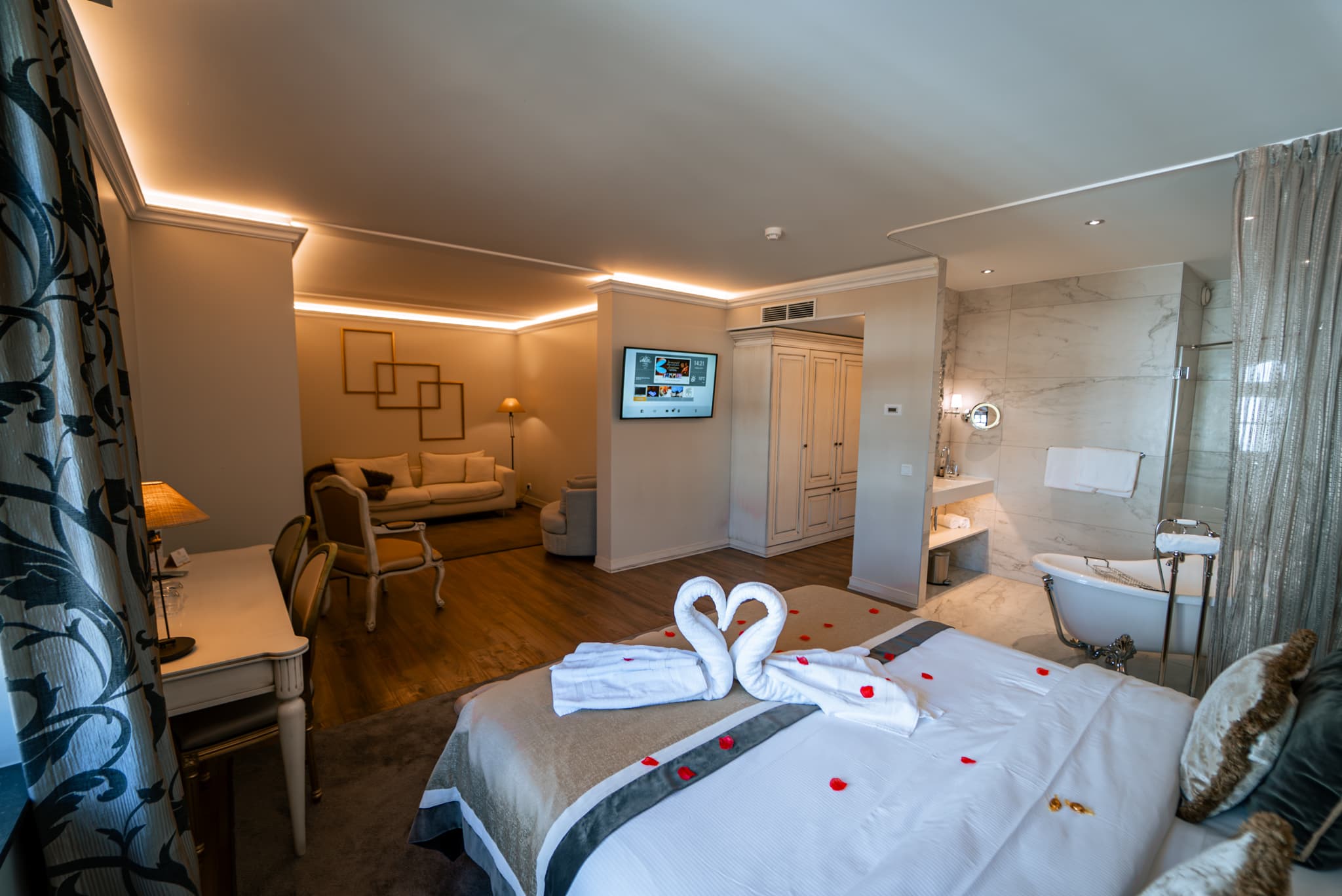 Executive Suite