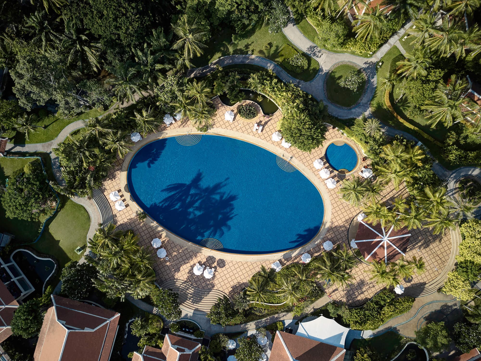 Deluxe Beachfront Villa with Plunge Pool