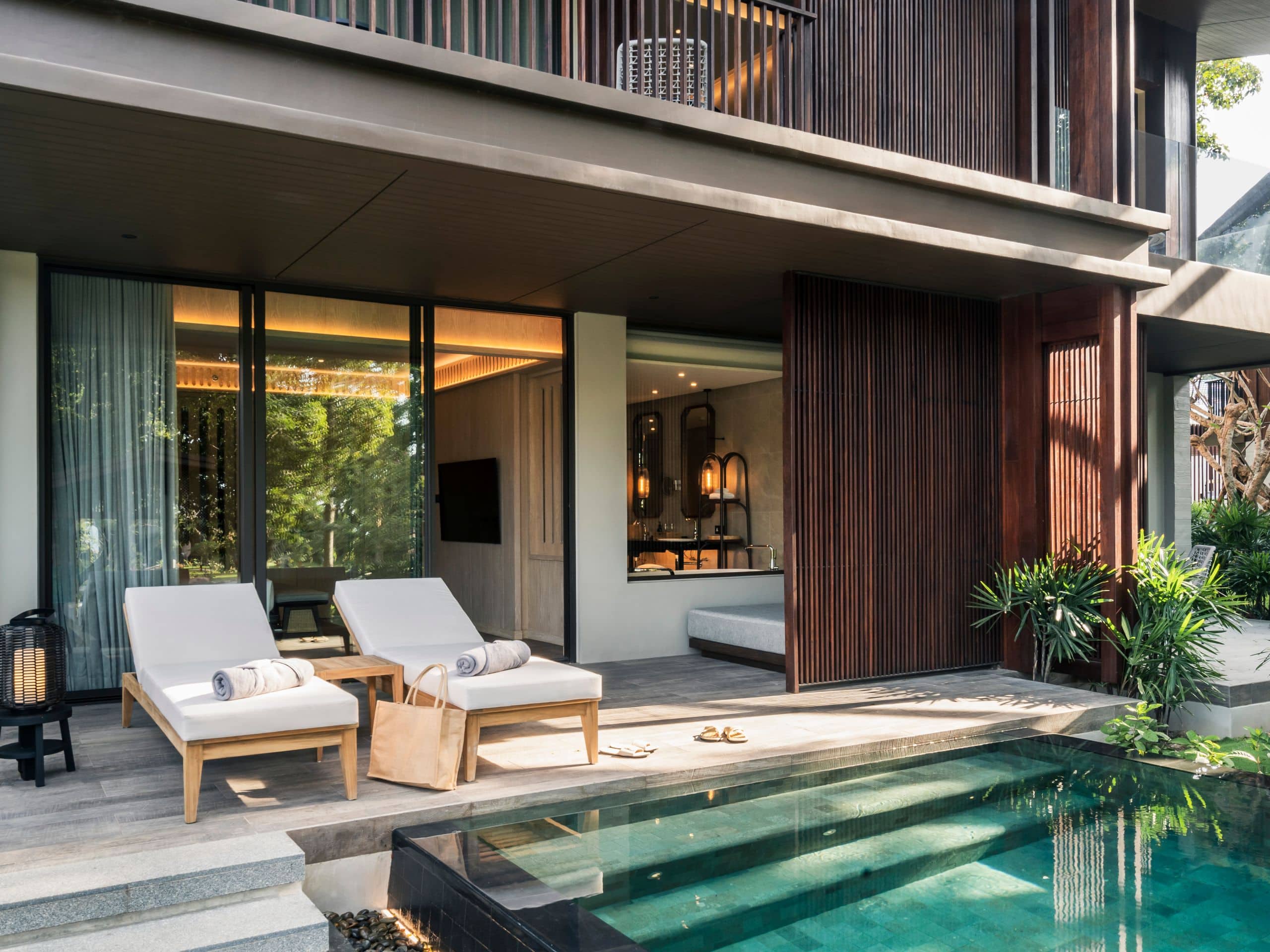1 Bedroom Ocean View Heritage House with Pool