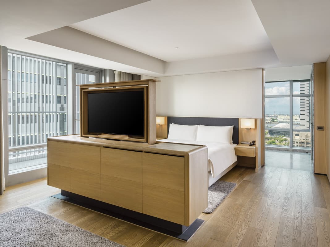 Deluxe Suite King