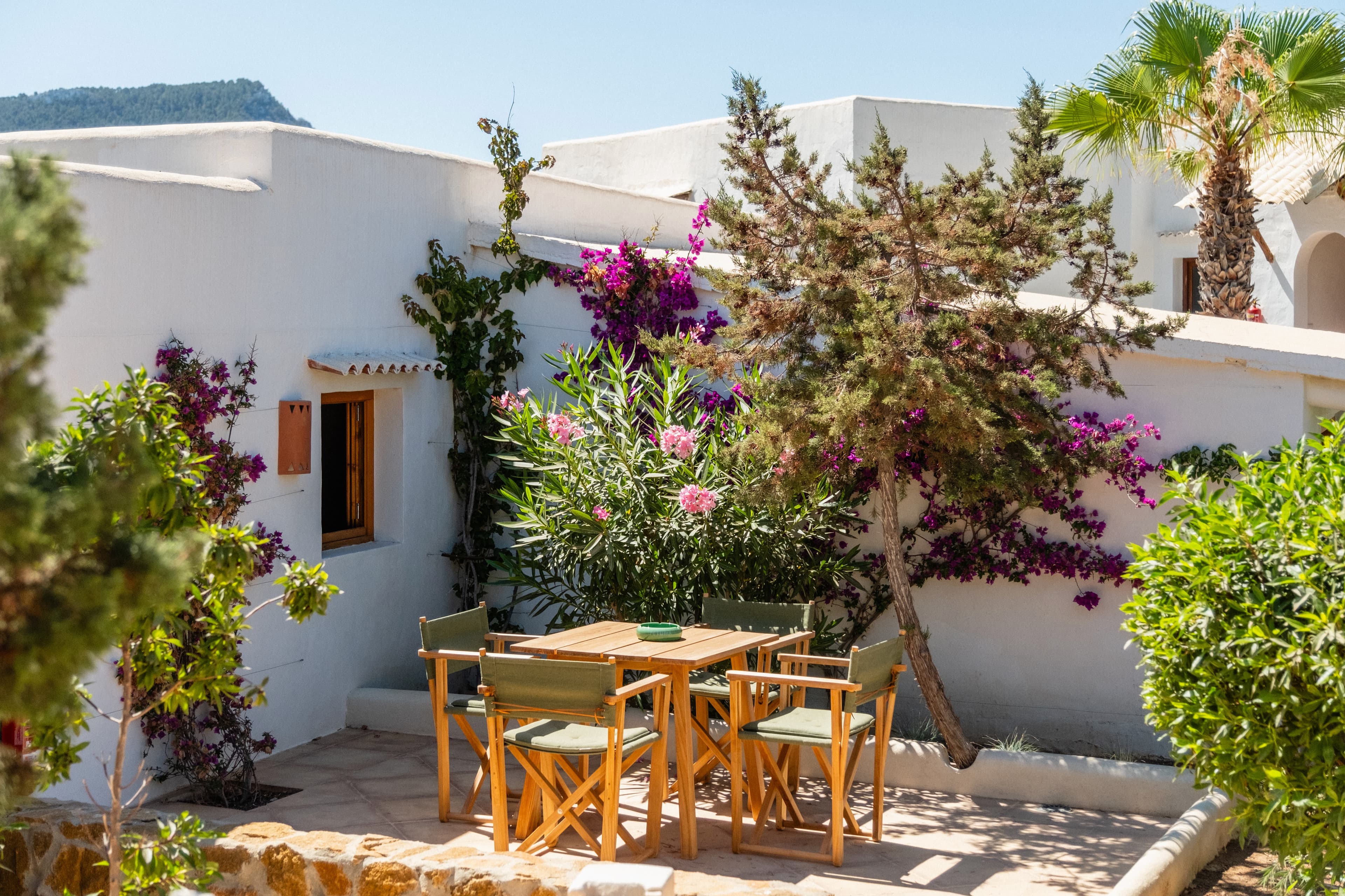 Bougainvillea Suite