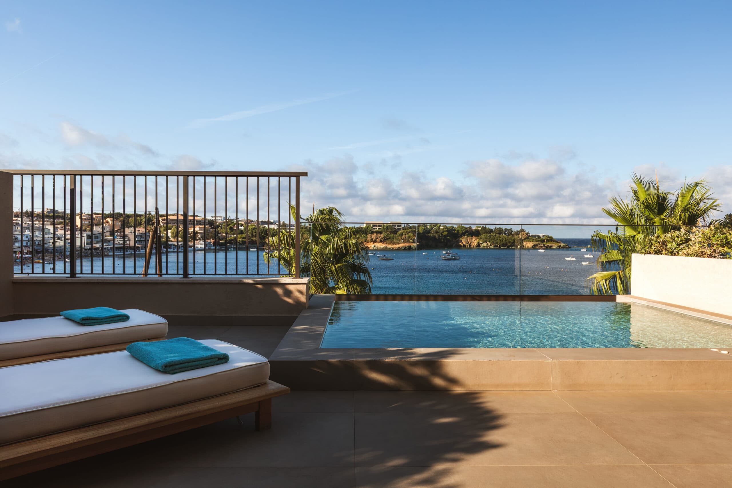 Aquamarine Suite