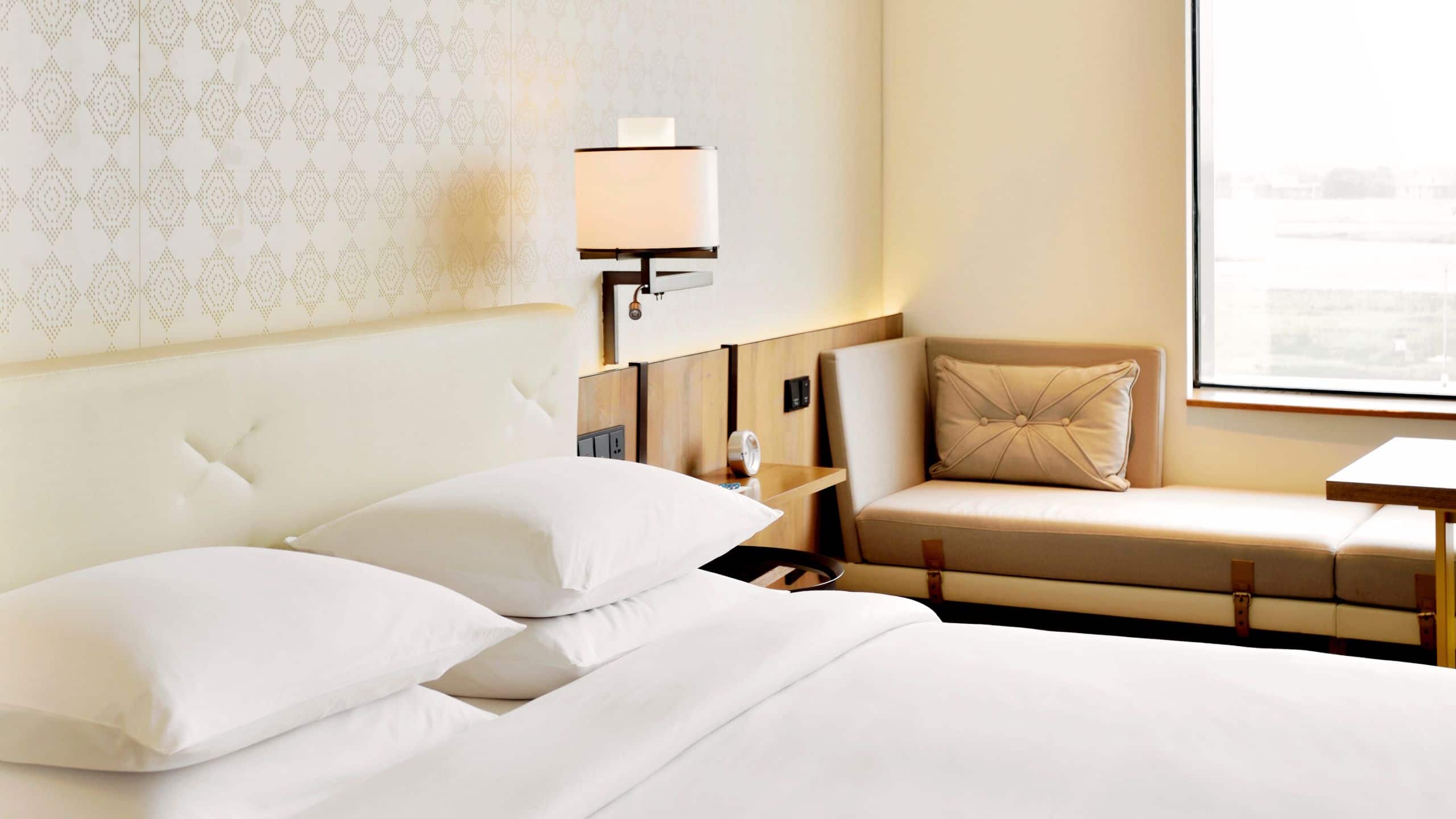 1 King Bed