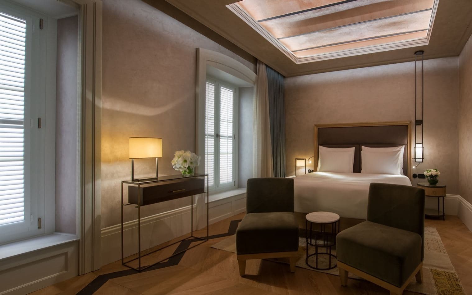 Corner Suite