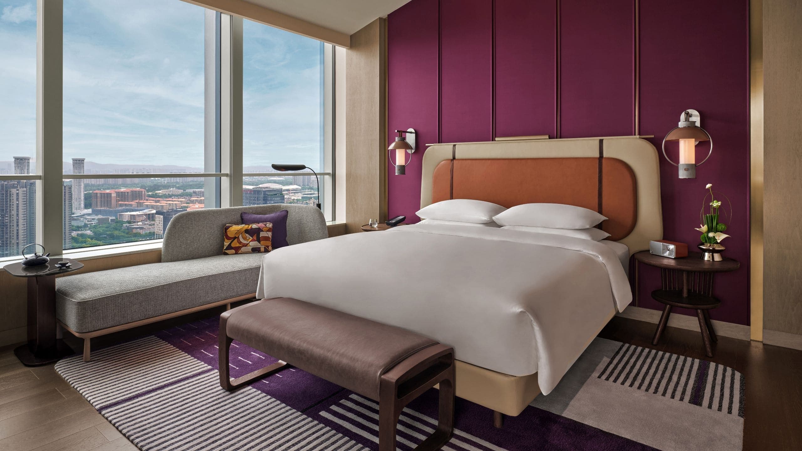 1 King Bed, Premier