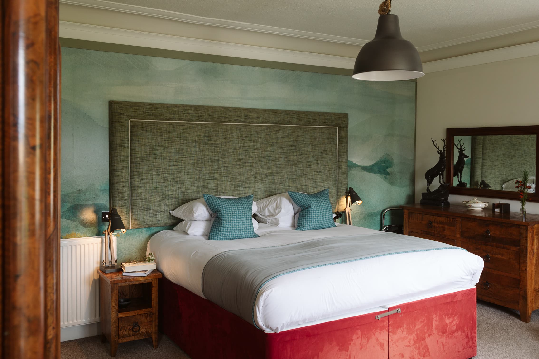 Deluxe Bedrooms