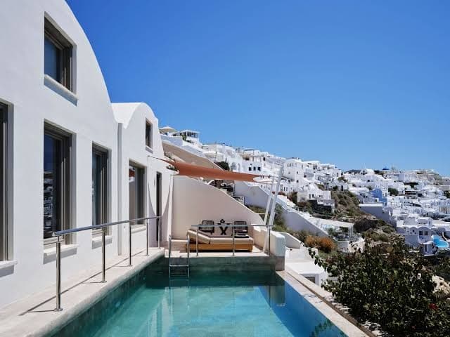 Grande Suite with Outdoor Hot Tub