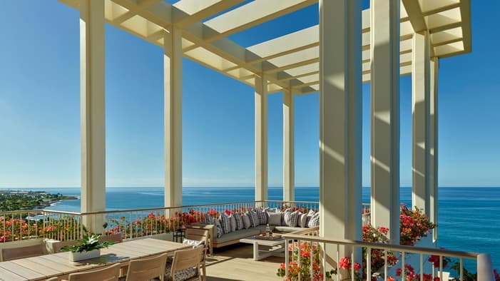 Oceanfront One-Bedroom Suite