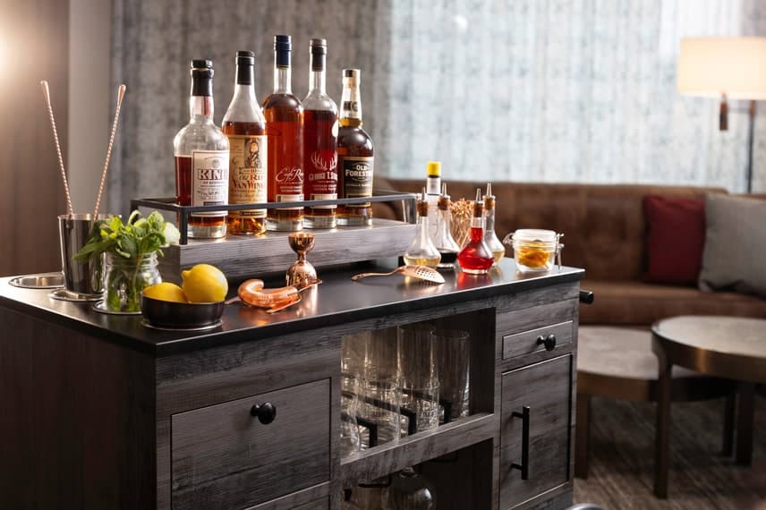 Connoisseur Suite