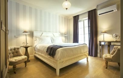 Room Charmelle