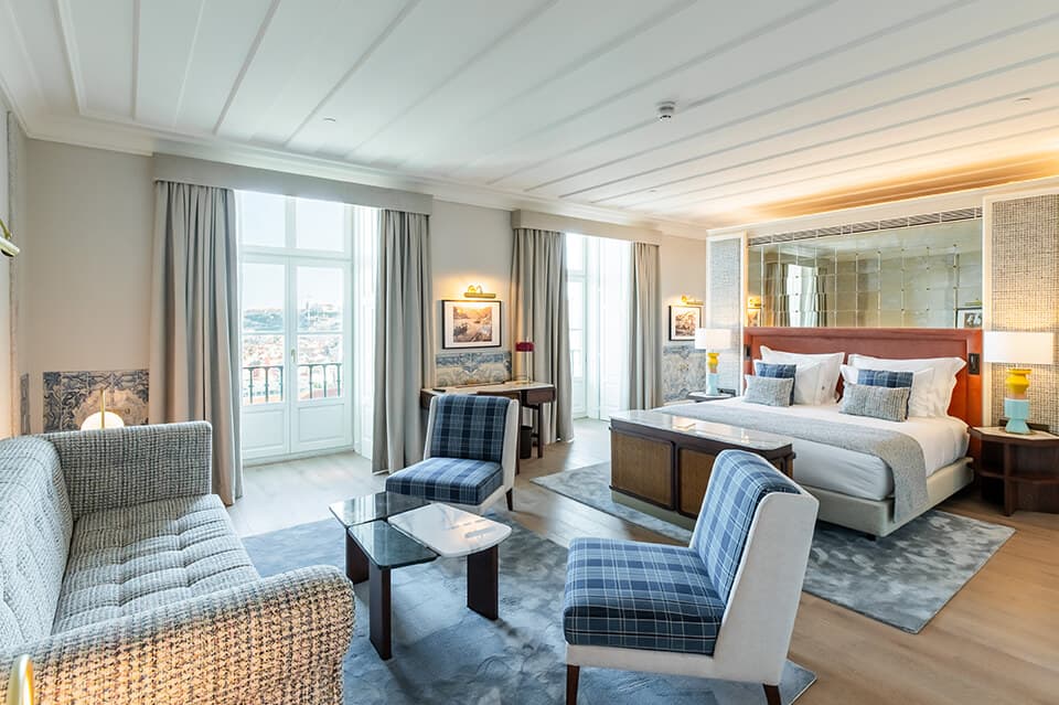 Courtyard Room