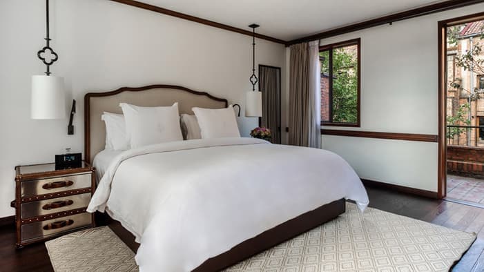 Colonial One-Bedroom Suite