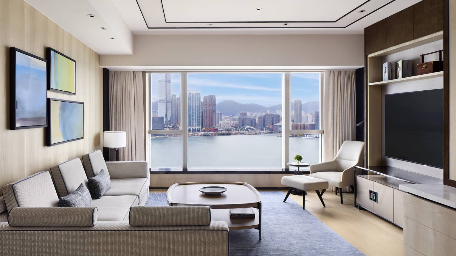 Deluxe Harbour-View Room