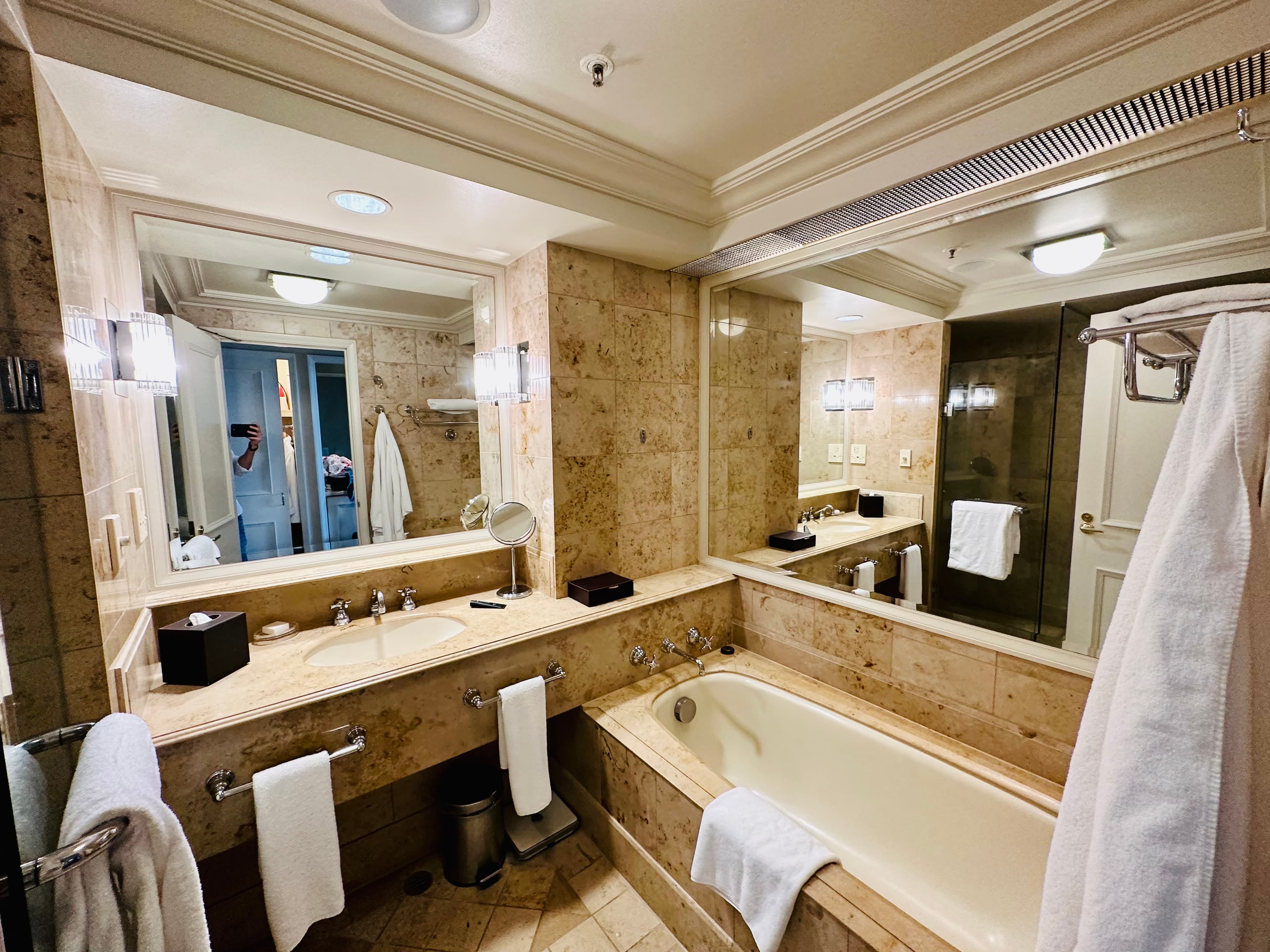Club Executive Terrace Room
