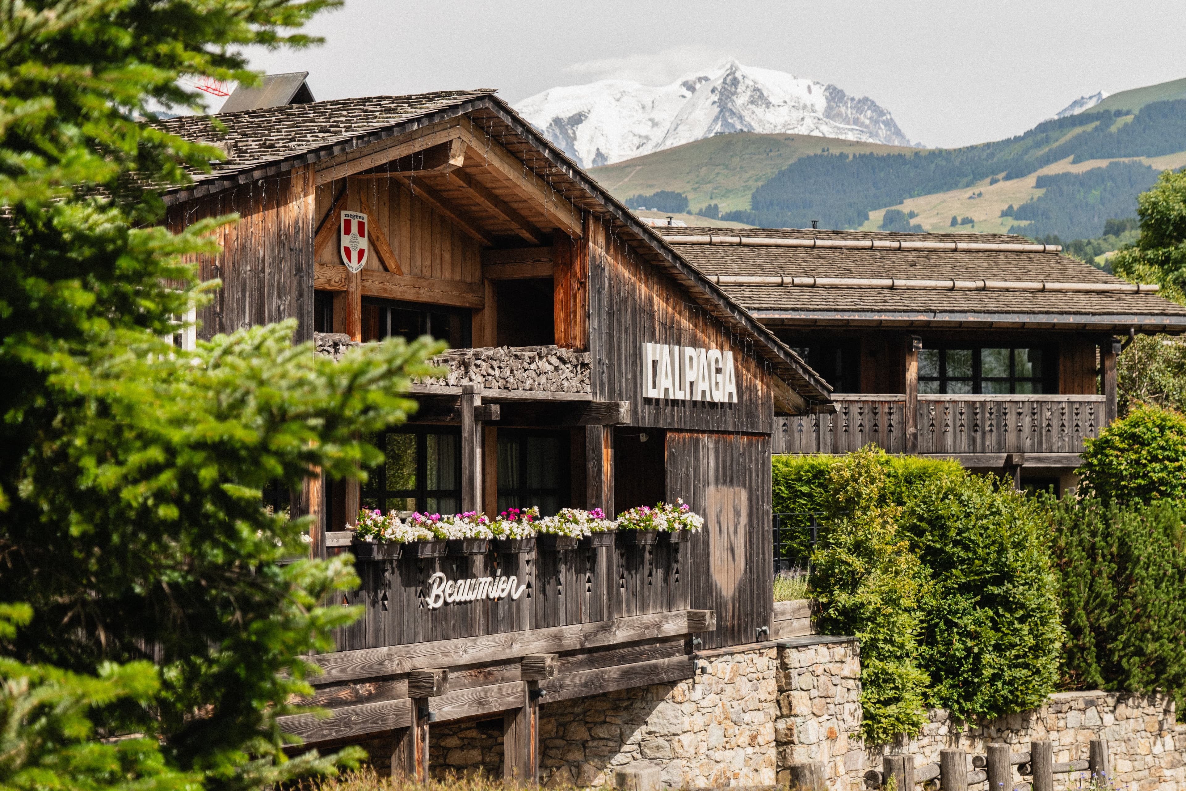 L’Alpaga, Beaumier Hotel