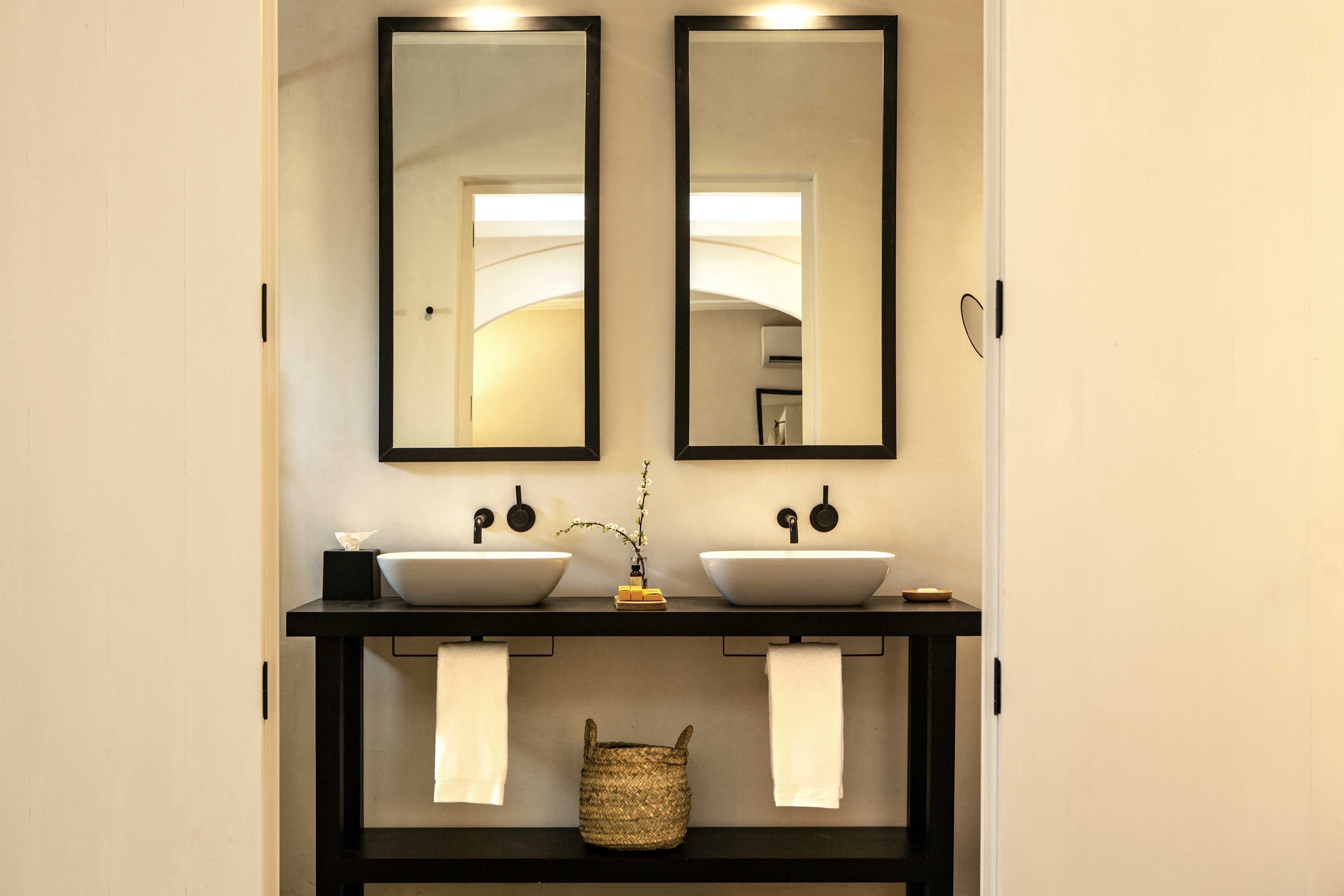 Premsal Blanc Suite