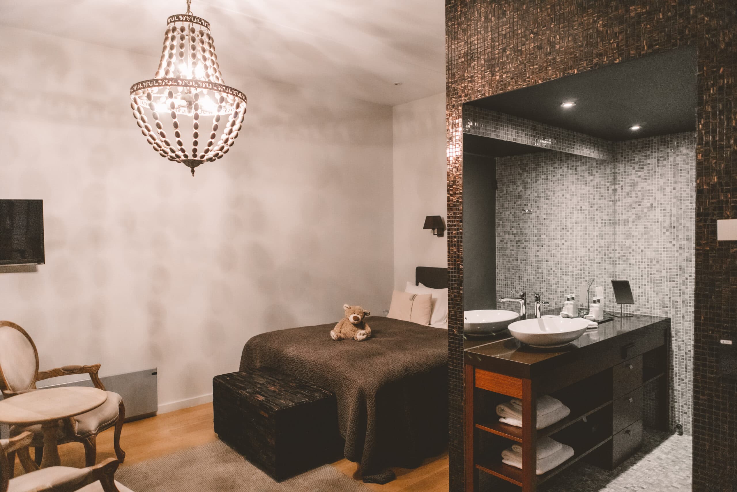Deluxe Suite