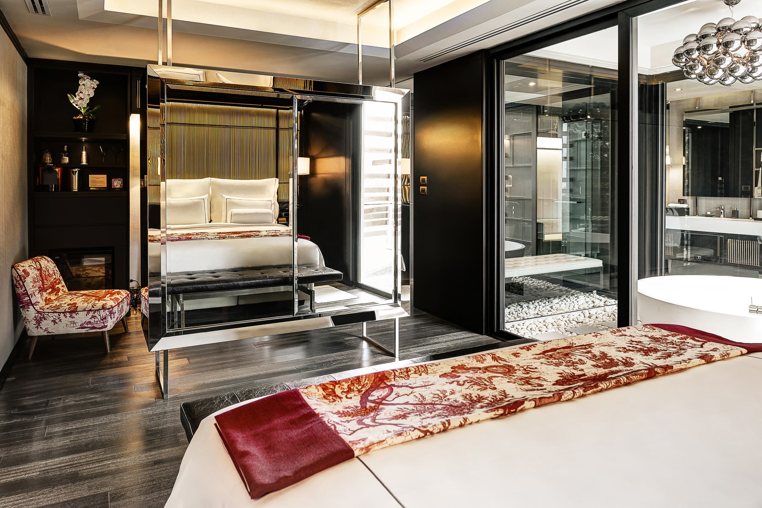 Manor Suite
