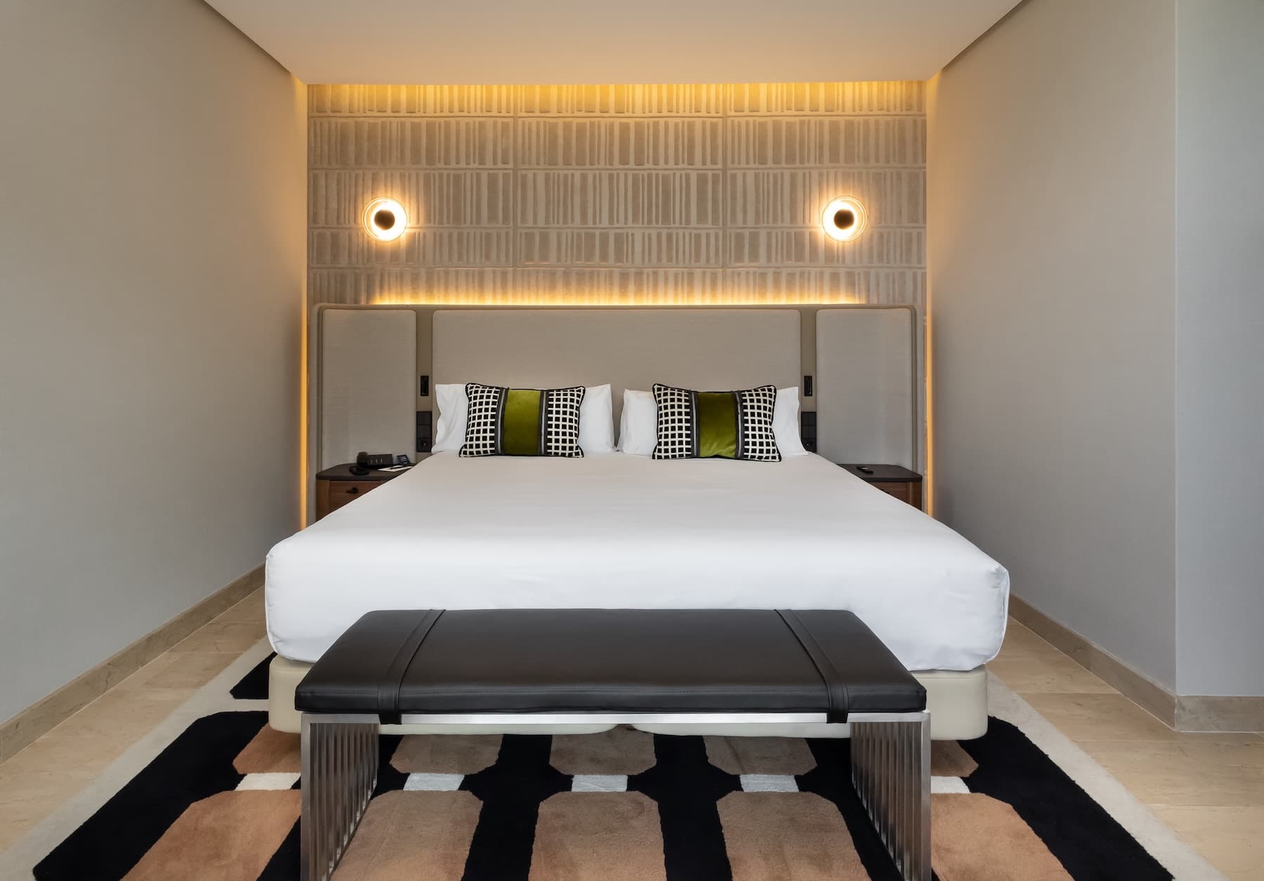 Grand Suite 2 Bedrooms – Pool Side