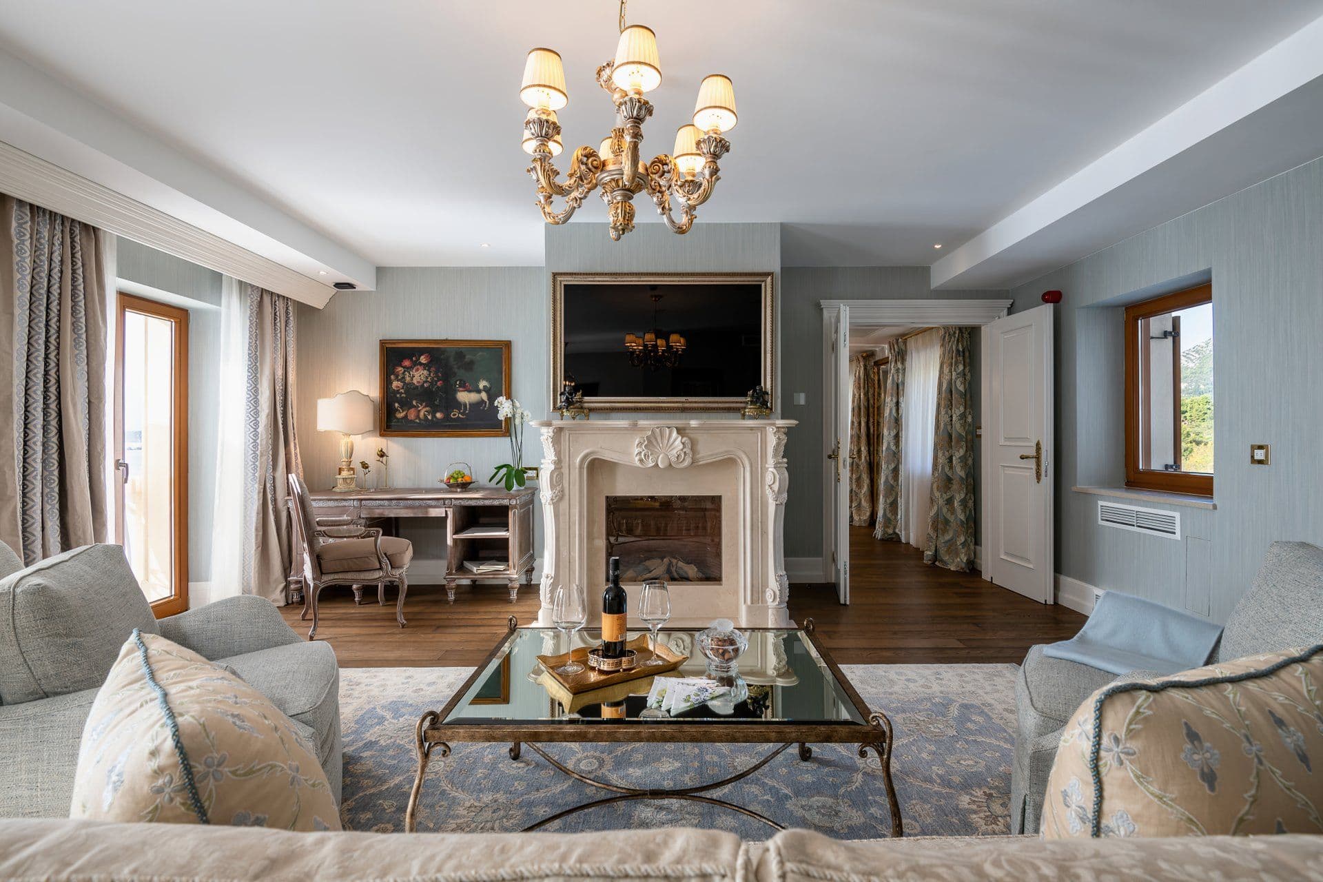 Suite 101 — One Bedroom Suite