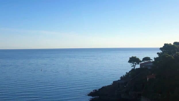 Large Double Room with Balcony – Sea View