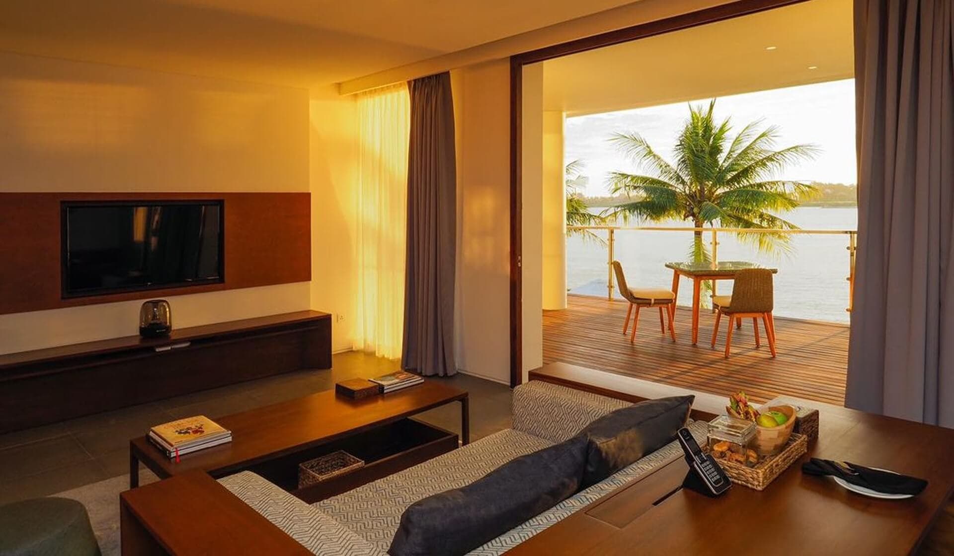 Courtyard Suite