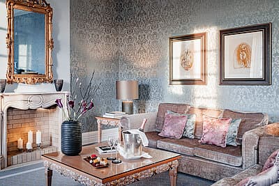 Dom Suite