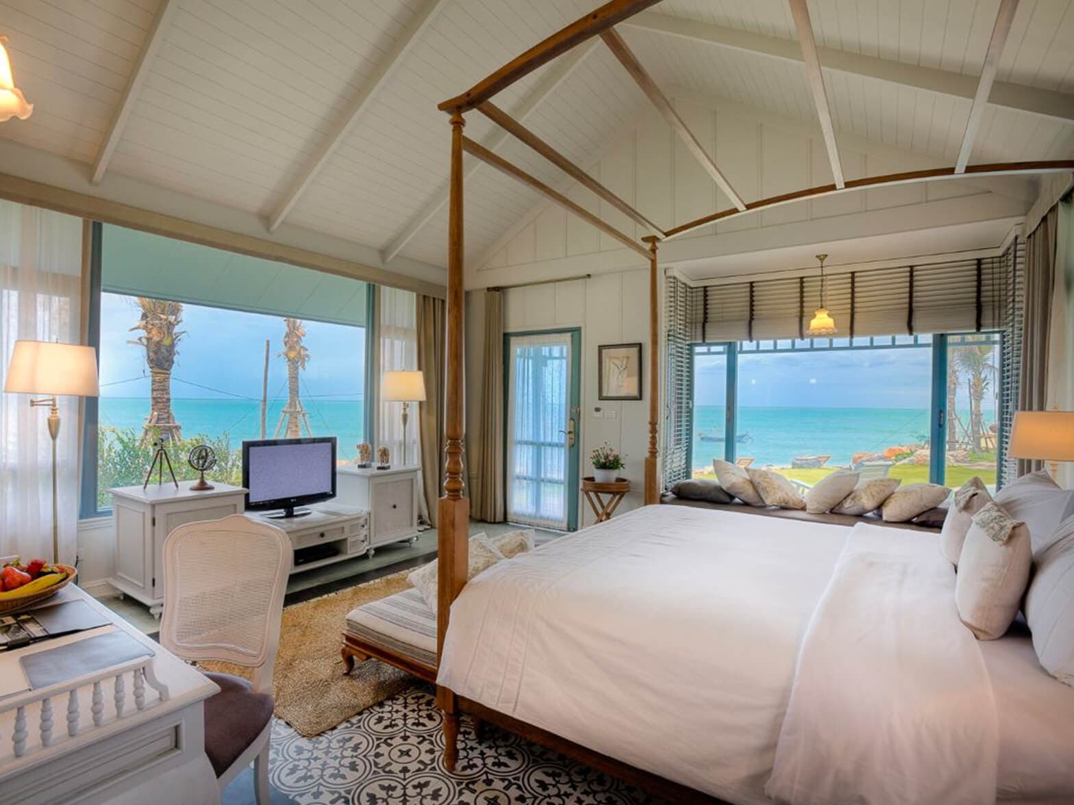 Beachfront Villa