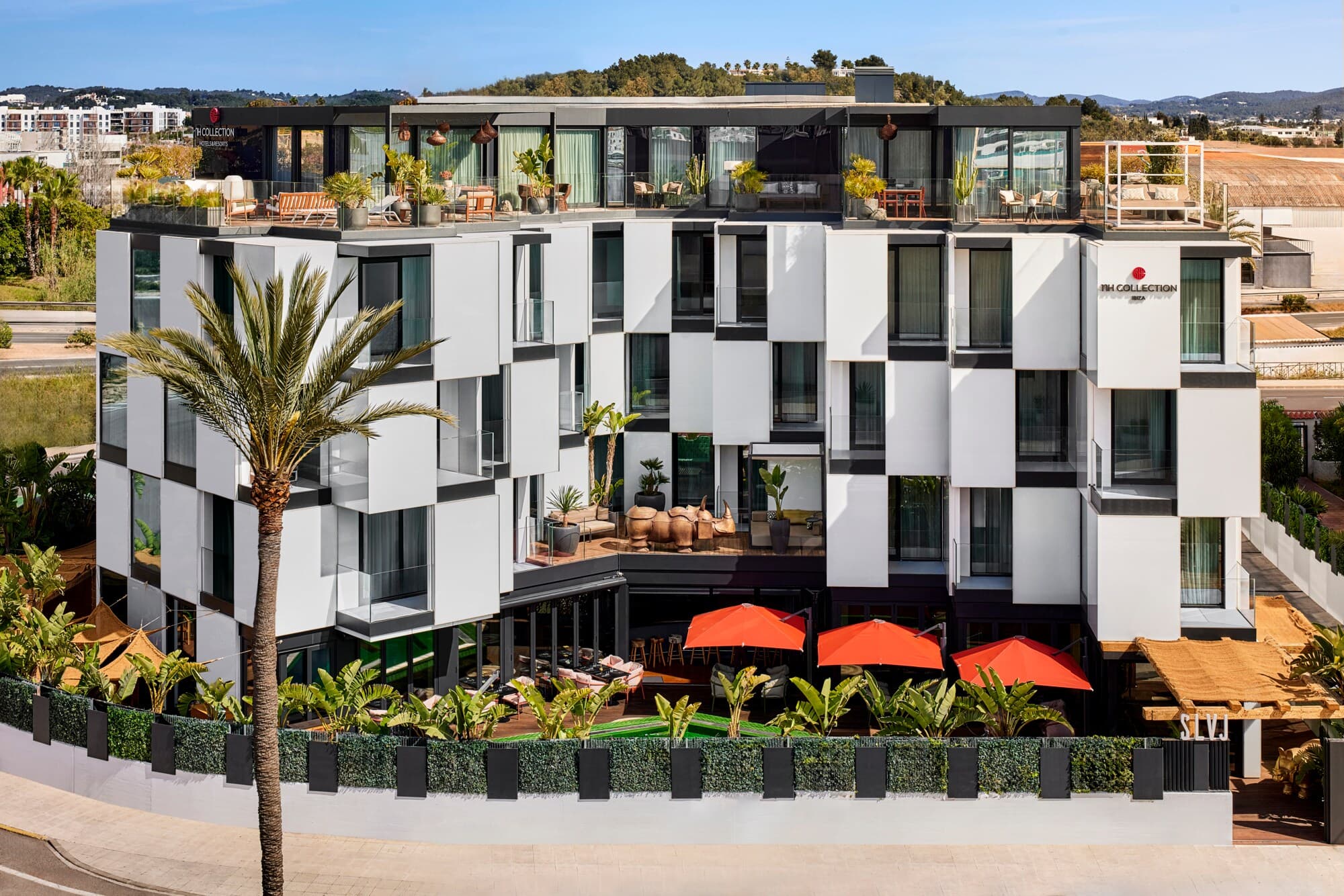 Grand Sundeck Suite with Terrace