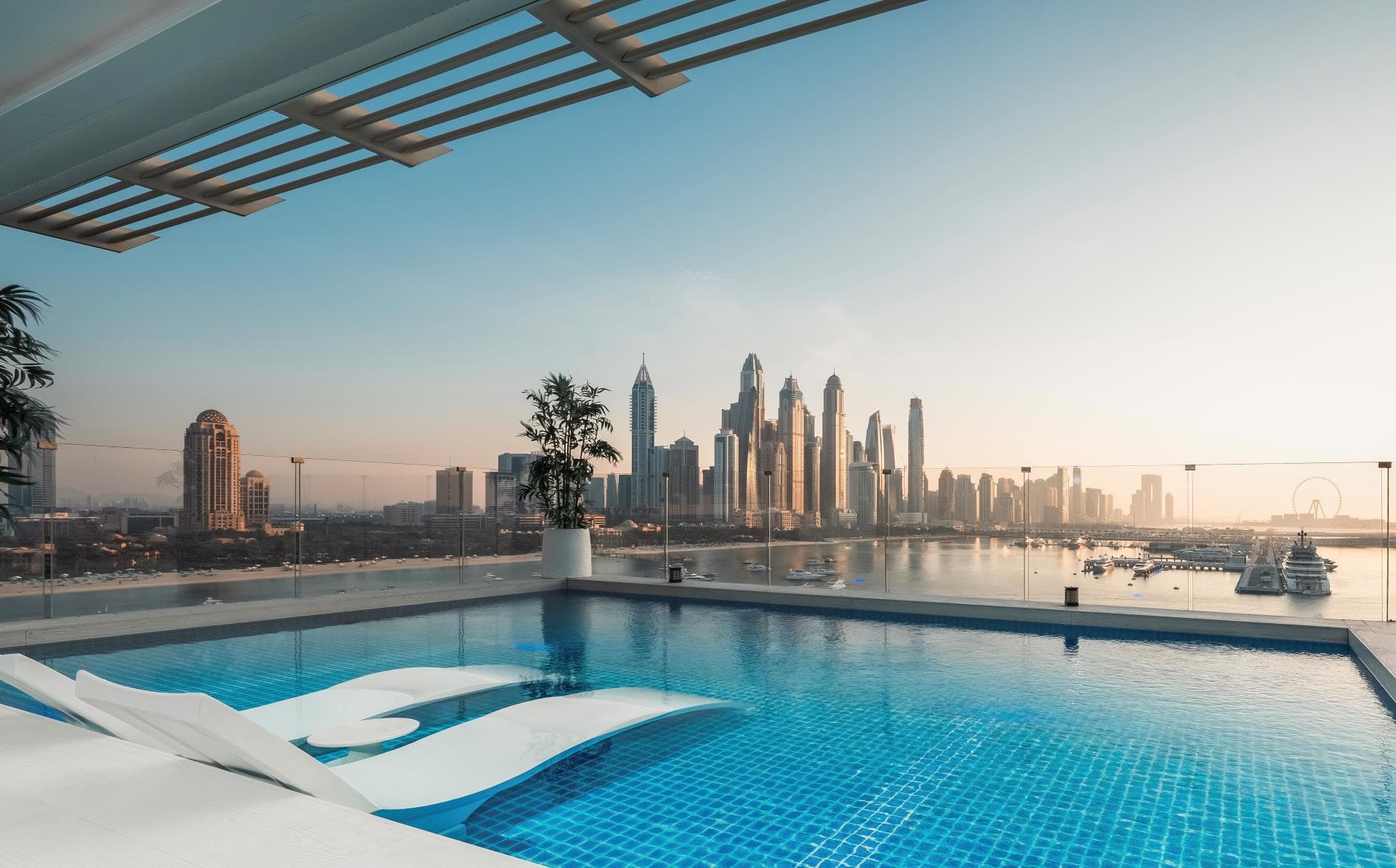 FIVE LUXE JBR