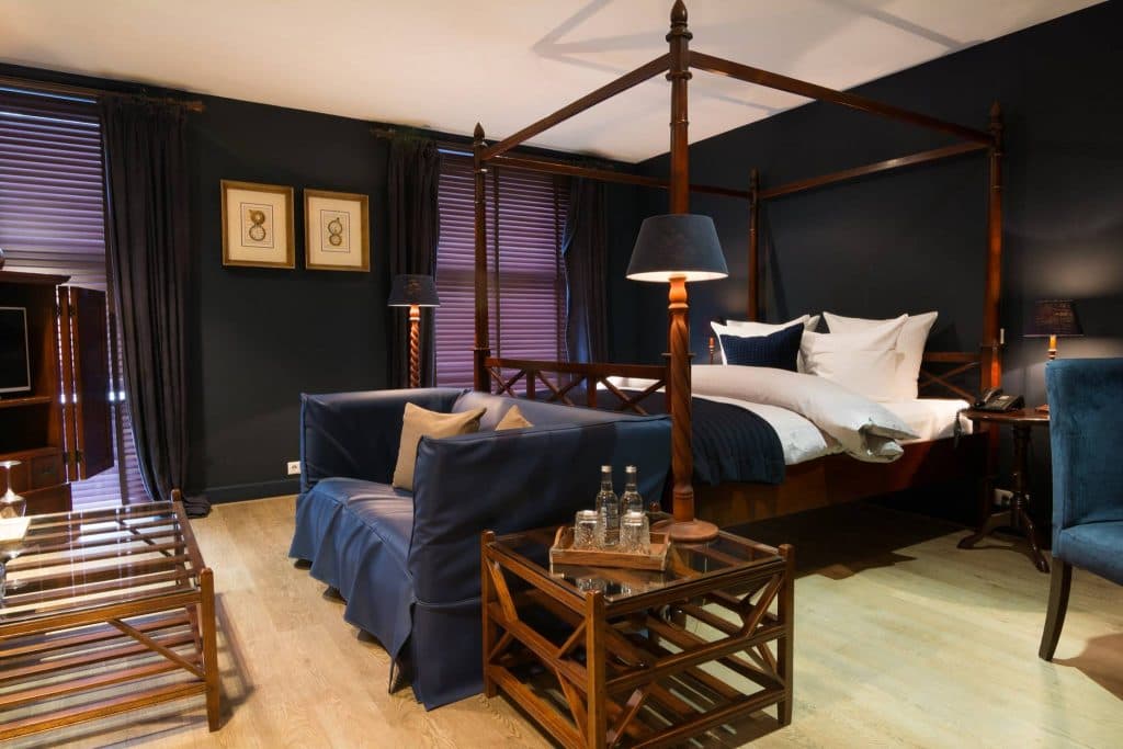 Lodge Suite