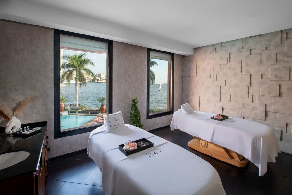 Luxury Club Room