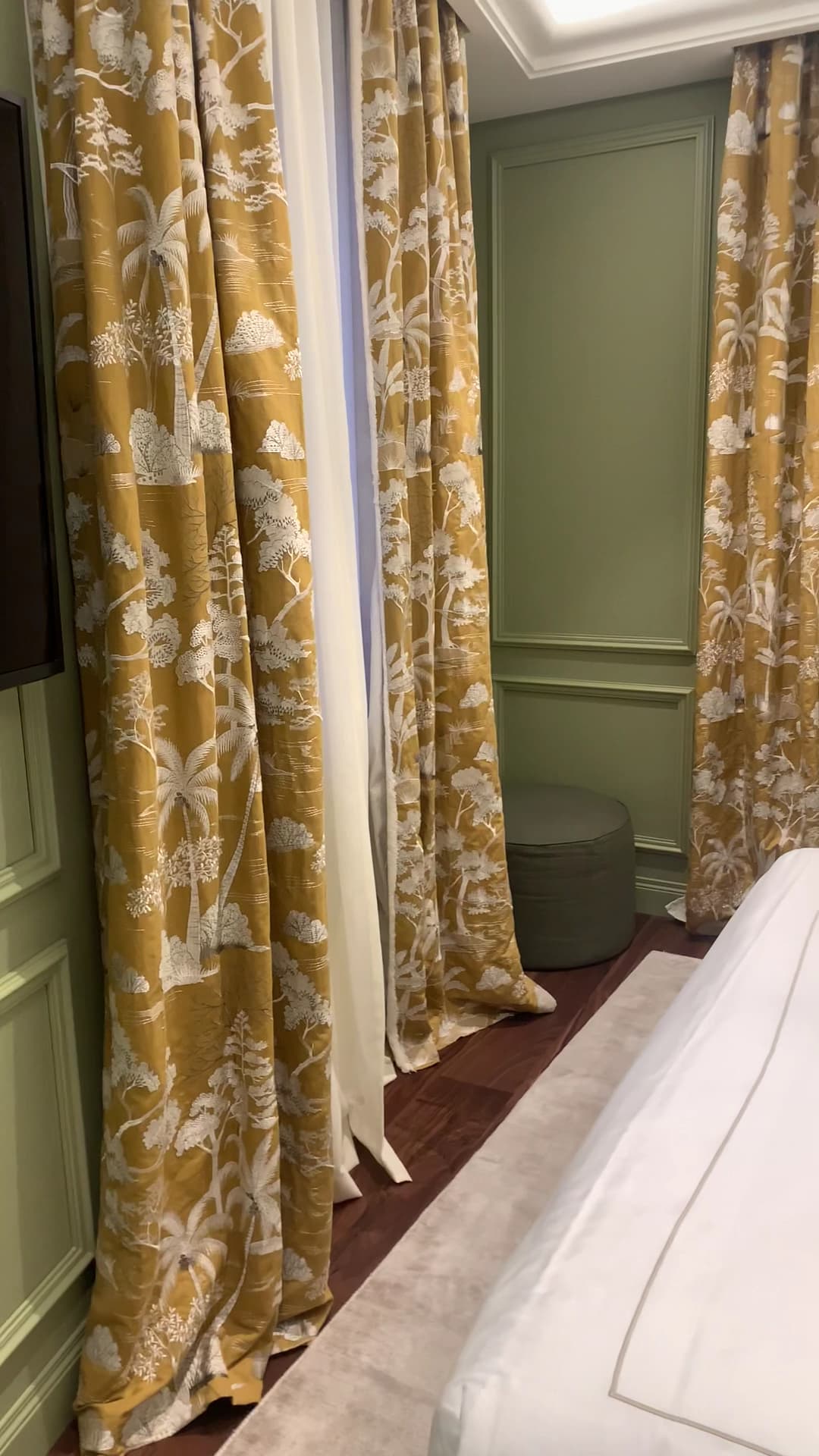 Eight Suite