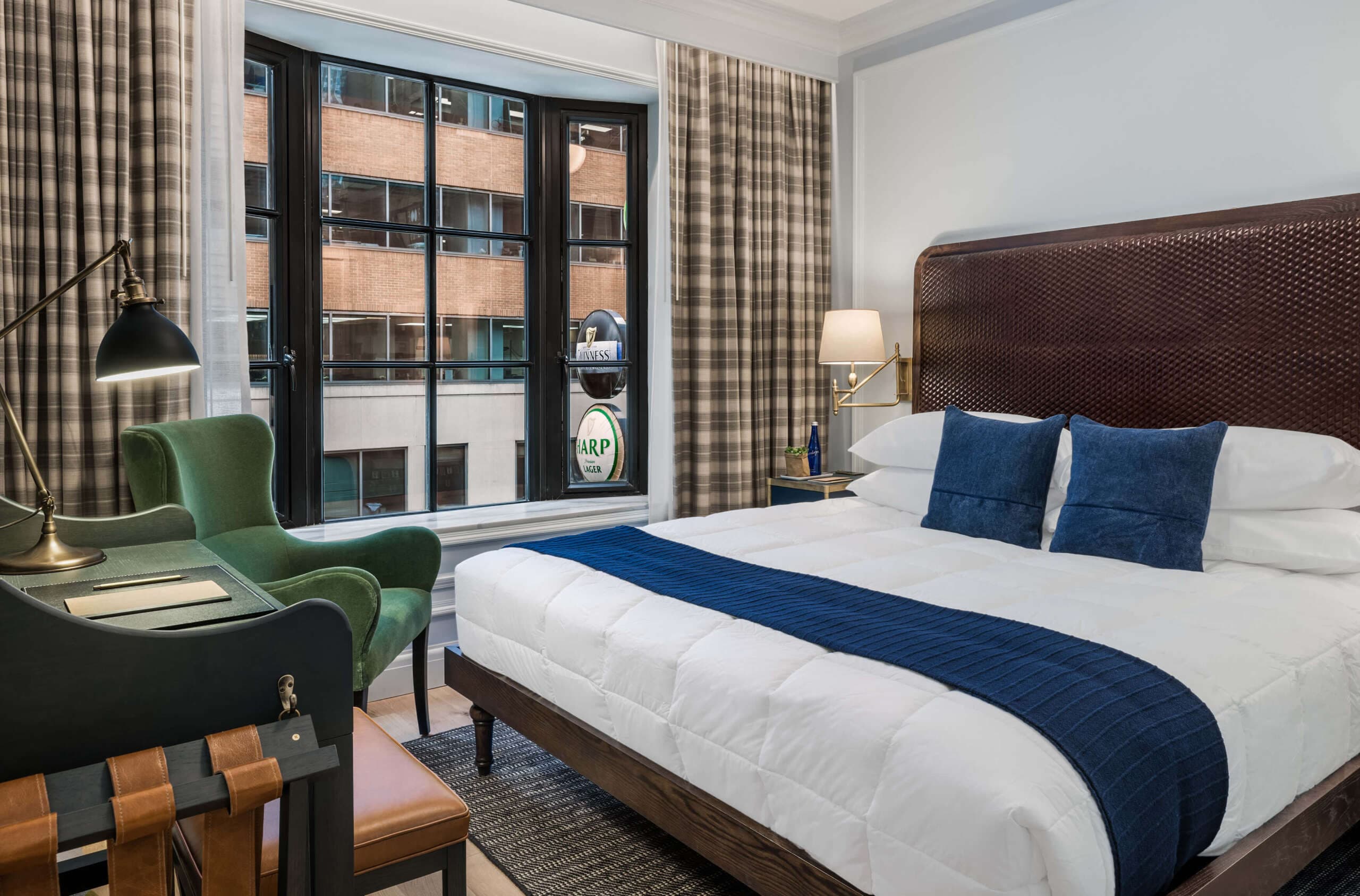 Deluxe Queen Room