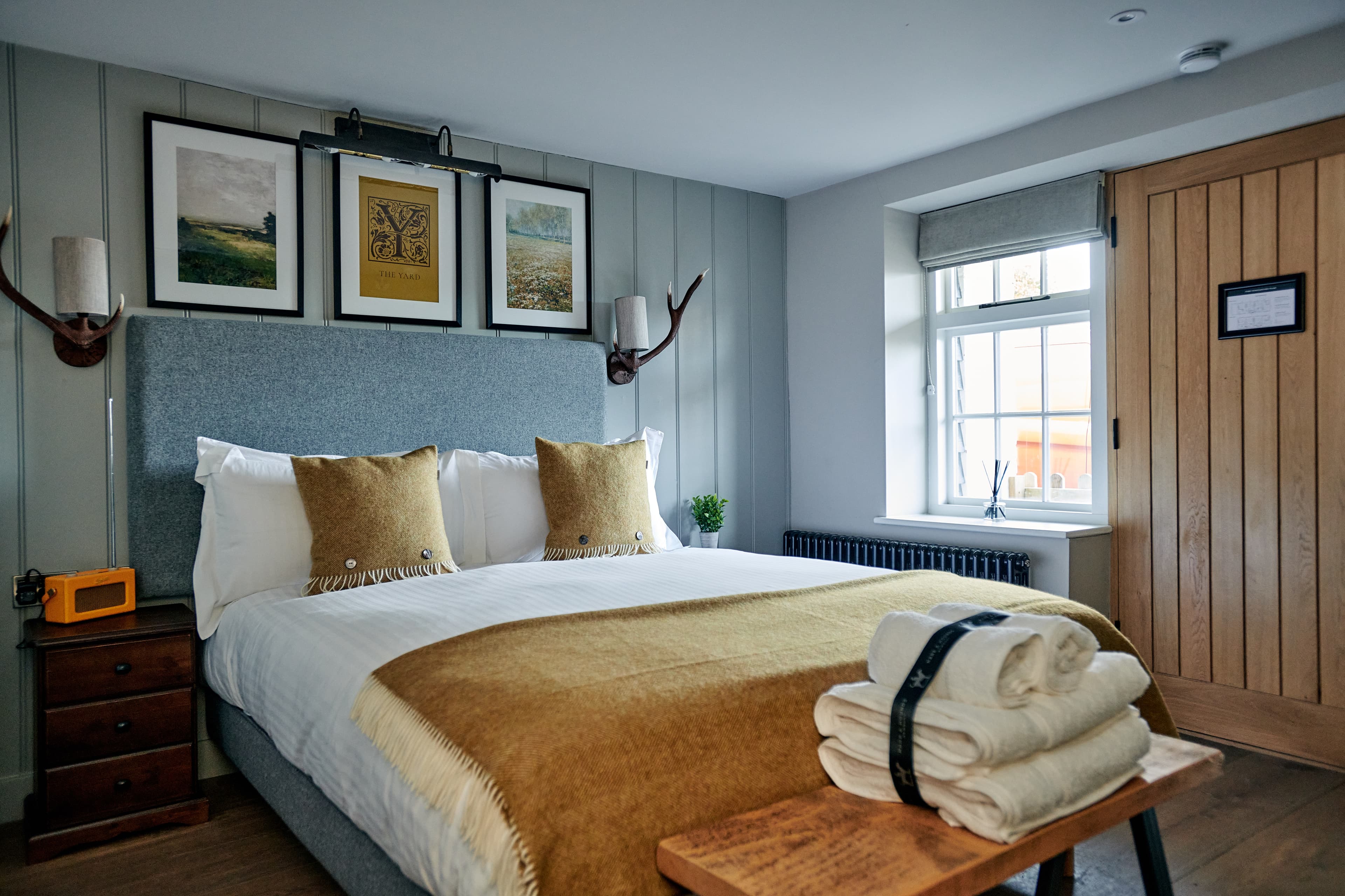 Deluxe King Rooms