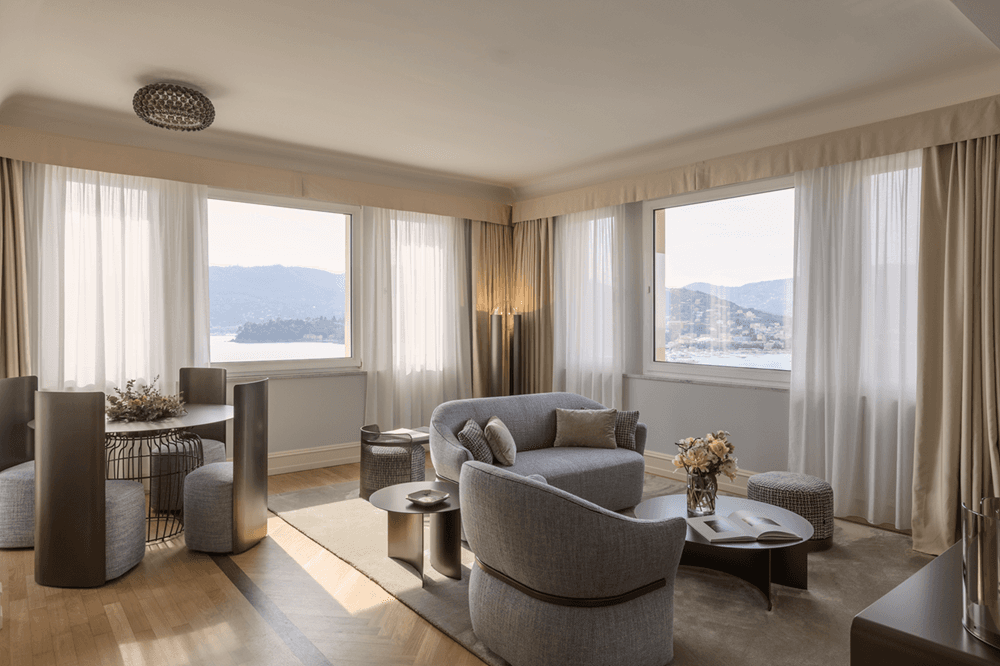 Deluxe Sea Front